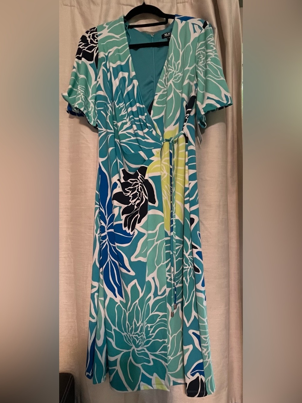 NWT Size 6 SL Fashions Turquoise Blue Tropical Floral V-Neck Wrap Dress